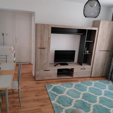 شقة Bulevard Apartament ألبا يوليا المظهر الخارجي الصورة