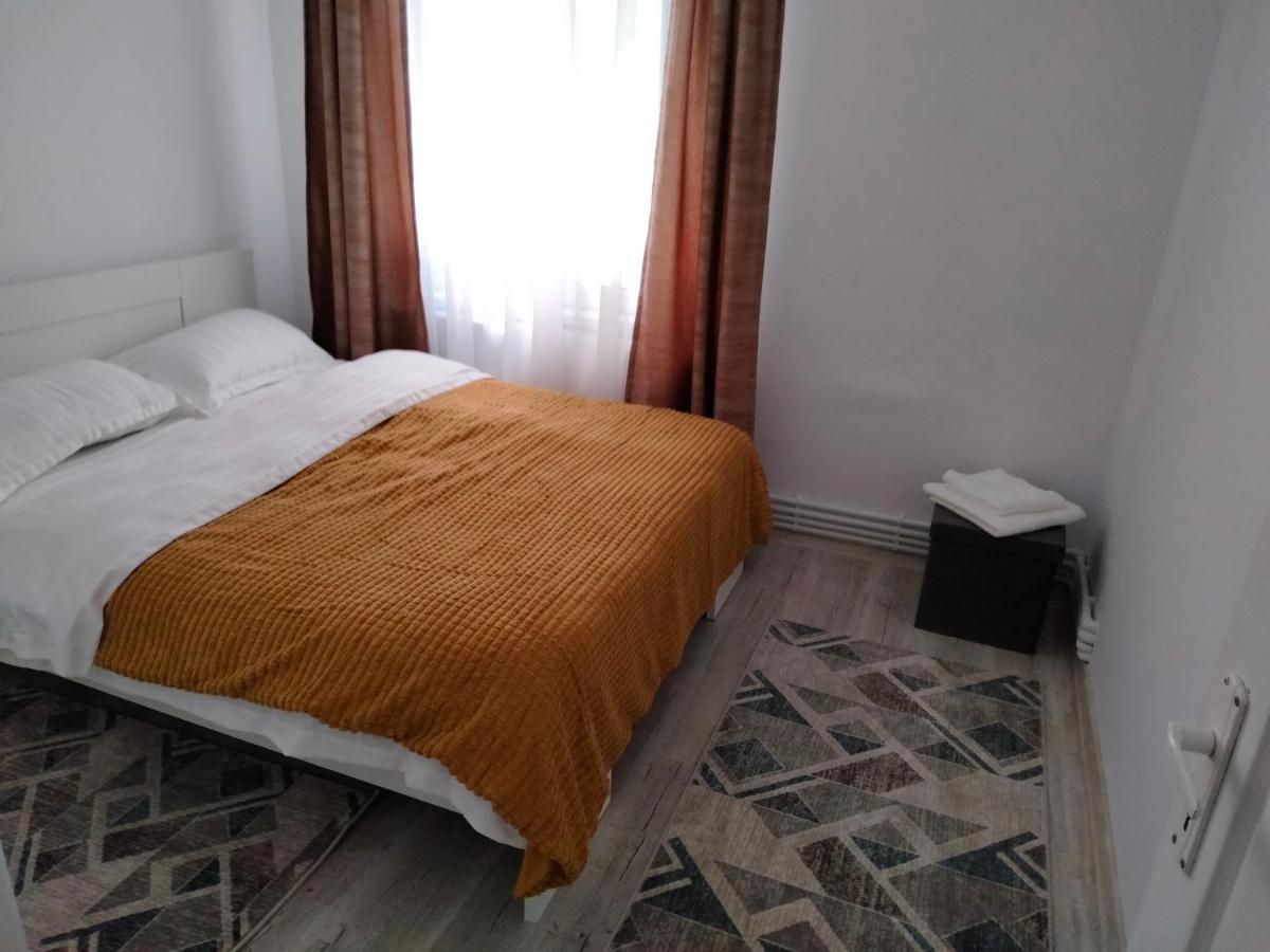 شقة Bulevard Apartament ألبا يوليا المظهر الخارجي الصورة
