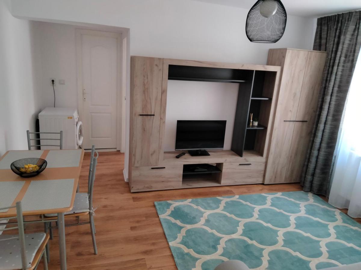 شقة Bulevard Apartament ألبا يوليا المظهر الخارجي الصورة